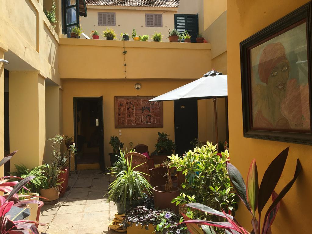Chez Eric Hotel Goree Bagian luar foto
