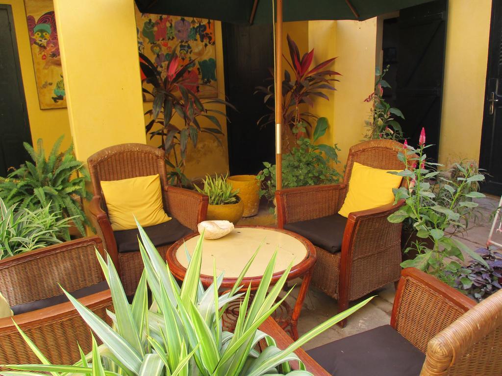 Chez Eric Hotel Goree Bagian luar foto