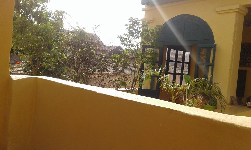 Chez Eric Hotel Goree Bagian luar foto