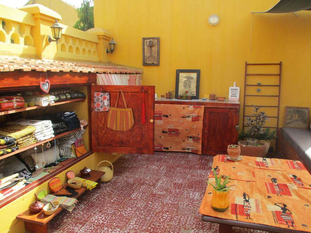 Chez Eric Hotel Goree Bagian luar foto